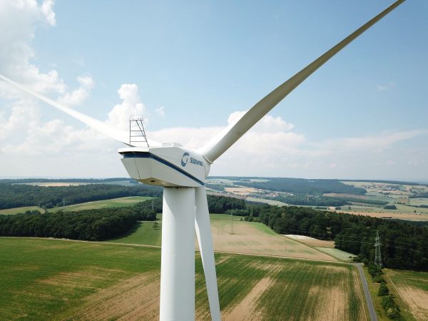5-1.jpeg <div style="display:flex;flex-direction:column;align-items:center;text-align:center;gap:2px;"><img src="https://energy-wind.md/wp-content/uploads/2023/04/10734_suedwindpng.webp" style="width:60px;height:60px;object-fit:contain;">Turbine eoliene - Sudwind</span></div>