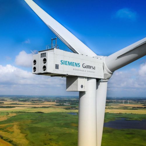 <div style="display:flex;flex-direction:column;align-items:center;text-align:center;gap:2px;"><img src="https://energy-wind.md/wp-content/uploads/2023/04/2560px-Siemens_Gamesa_logo.svg.webp" style="width:60px;height:60px;object-fit:contain;">Turbine eoliene - Siemens Gamesa</span></div>